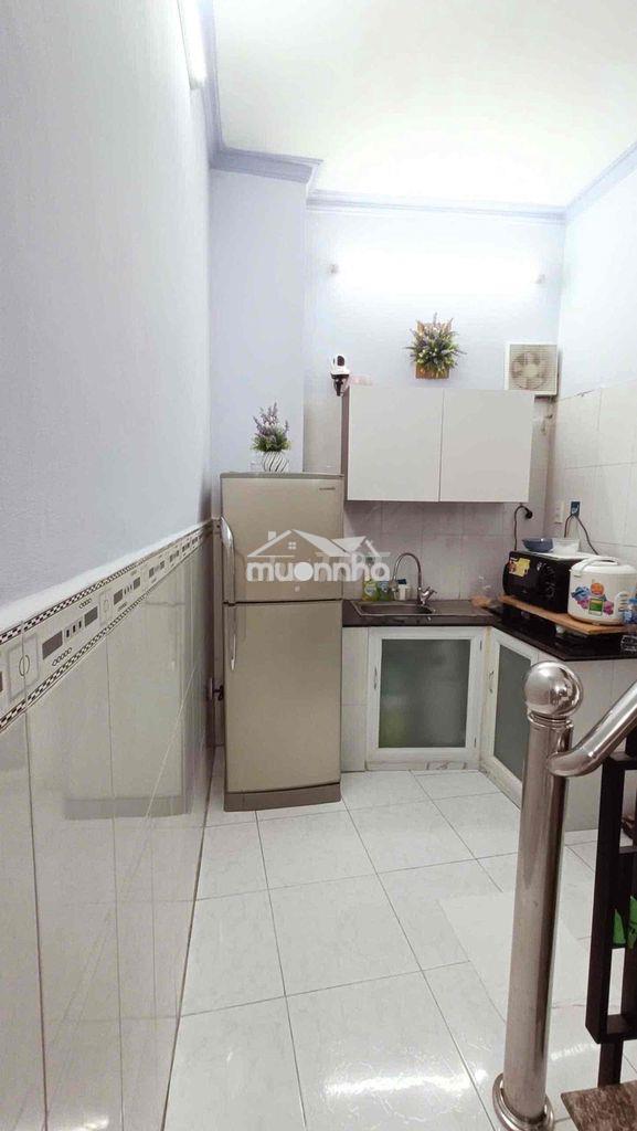 Bán nhà hẻm 3,5 đoàn vân bơ quận 4 25m2 1 lầu nhà sạch sẽ vô ở liền.