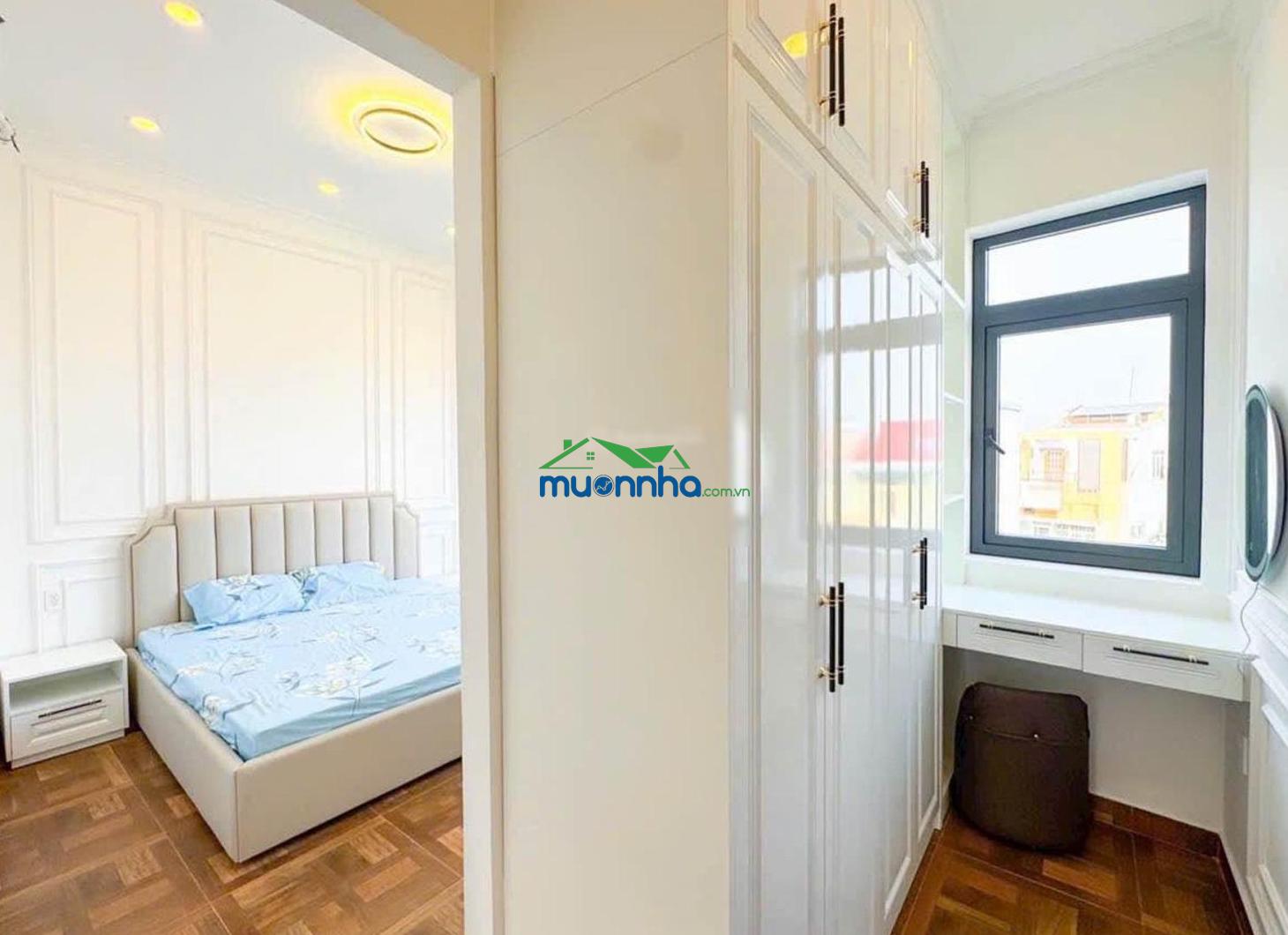 Chỉ 7.9 tỷ căn góc - nhà xây mới từ móng - có thang máy - đầy đủ nội thất sang trọng - 4