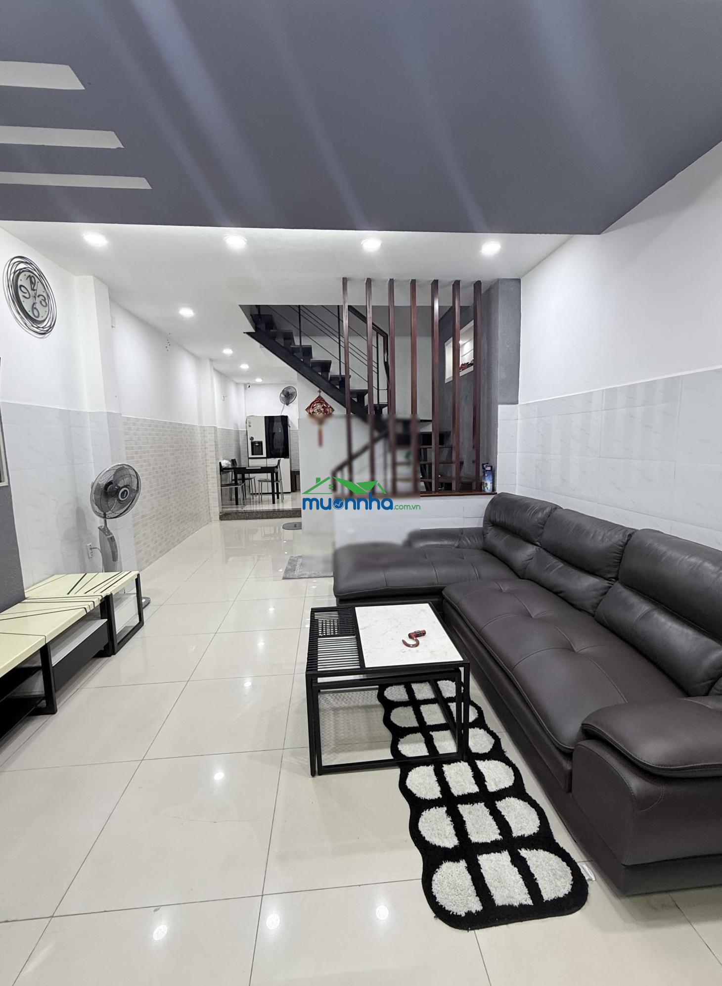 Hẻm xe hơi nhà đẹp ở ngay ngang 4m tặng nội thất cao cấp
