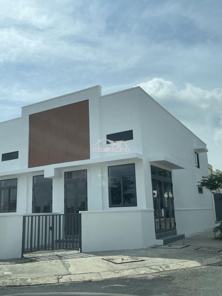Chính chủ cần chuyển nhượng nhà phố phước đông b3-31 - 3
