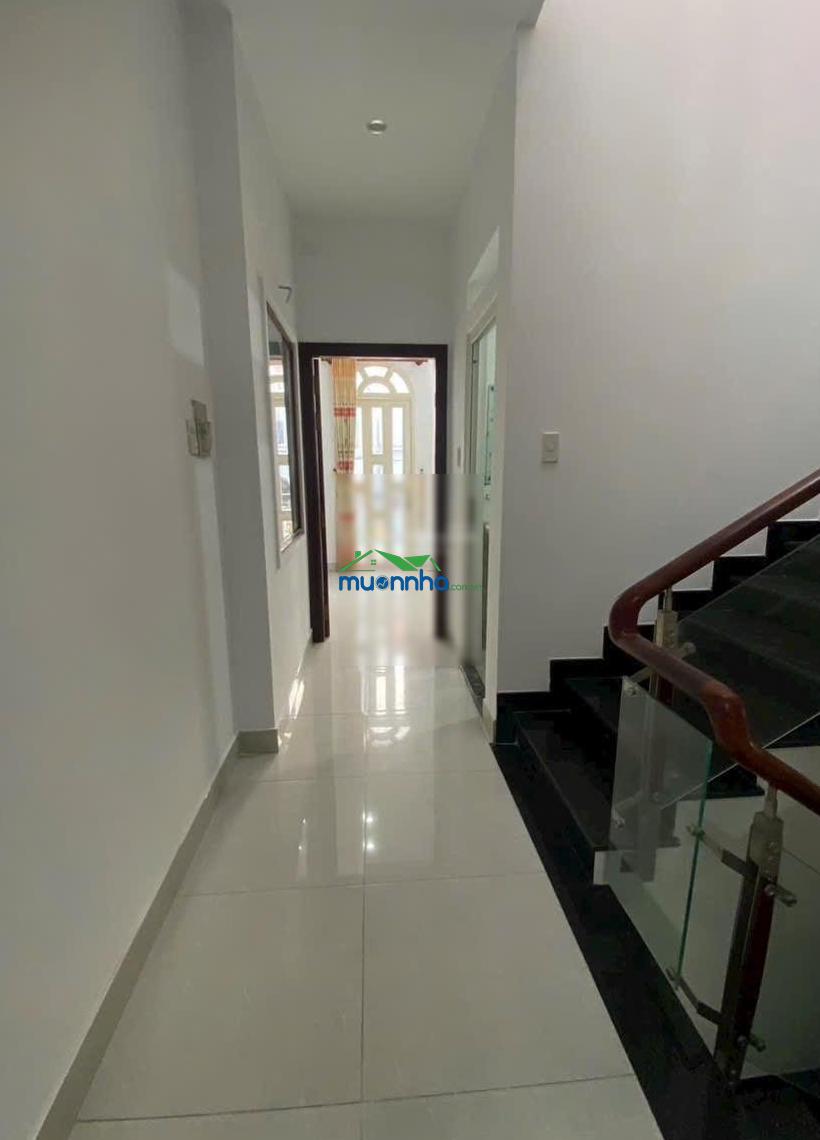 Giá rẻ - vị trí đẹp - sau lưng emart - hxh dương quảng hàm - 4.6m x 17m (nh 5.2m) - sẵn dòng tiền - 3