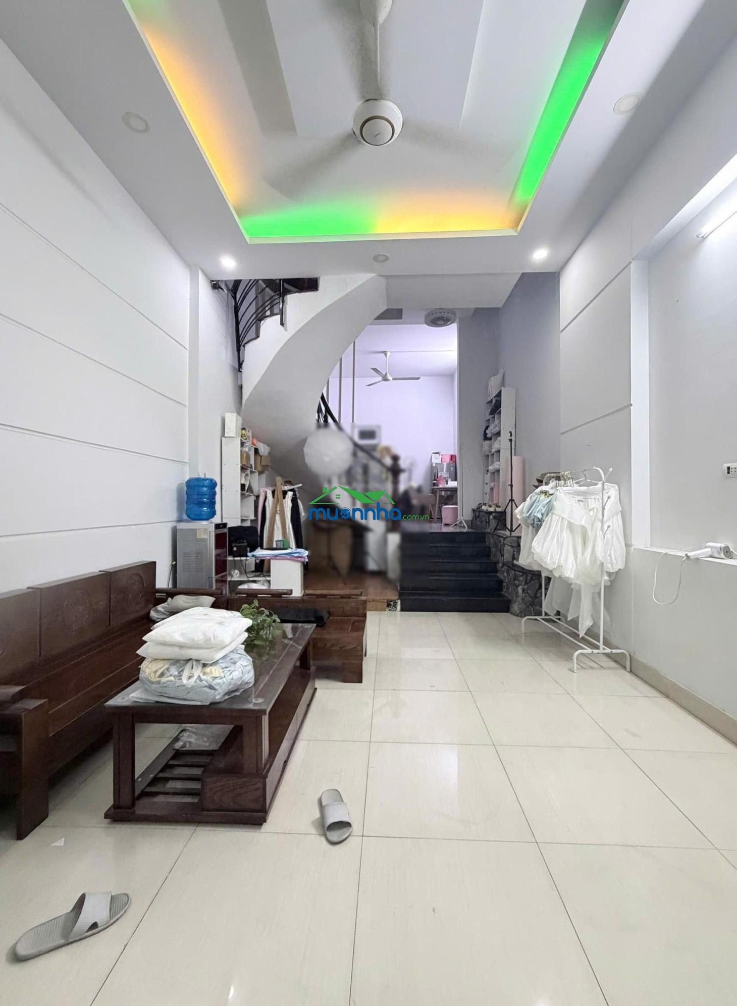 Nhà đẹp nguyễn hữu tiến tây thạnh xe hơi đến cửa