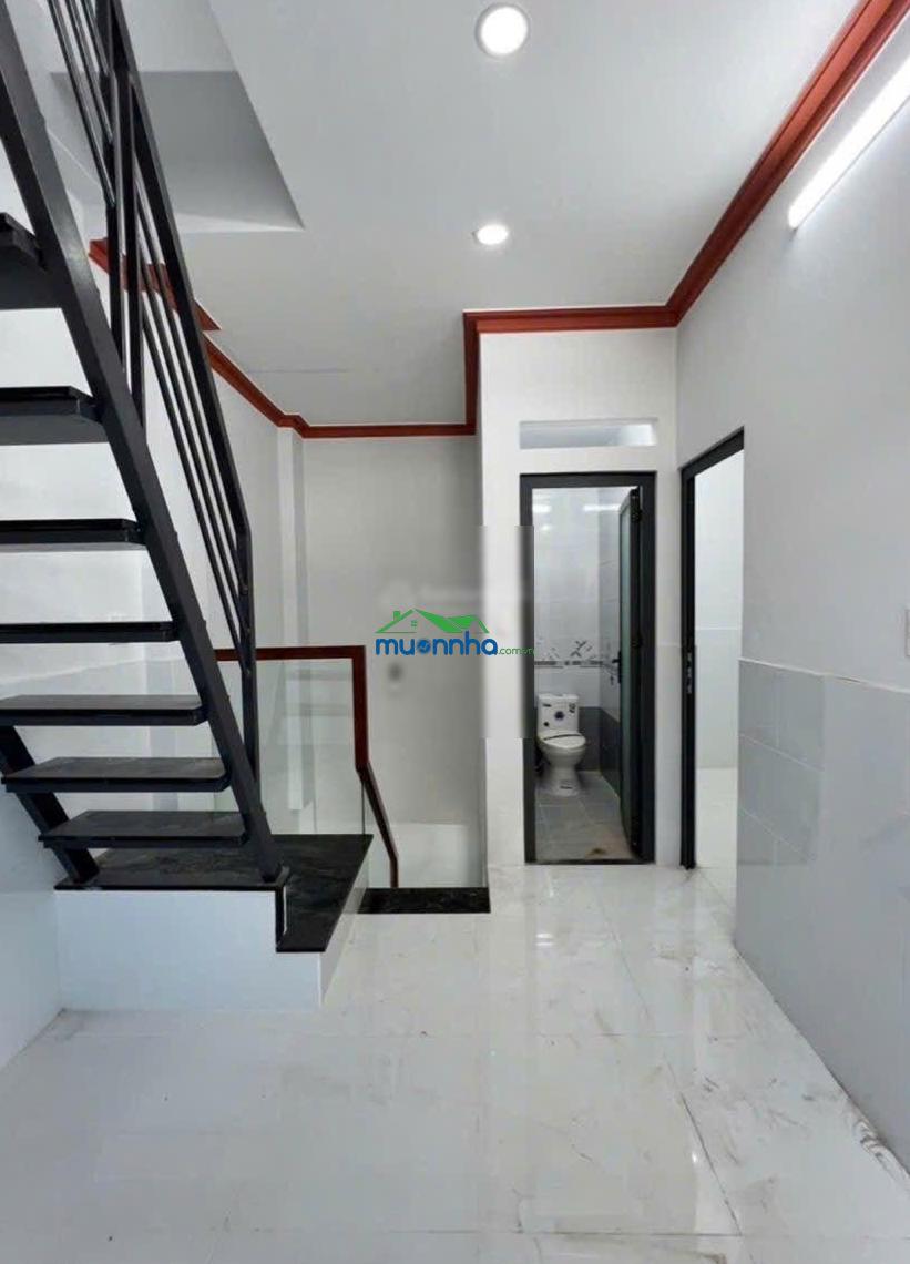 Bán nhà sửa mới đẹp ở liền 4 phòng ngủ, hẻm xe hơi, shr, chỉ 3.x gần cầu vĩnh mậu, đường bình đông - 3