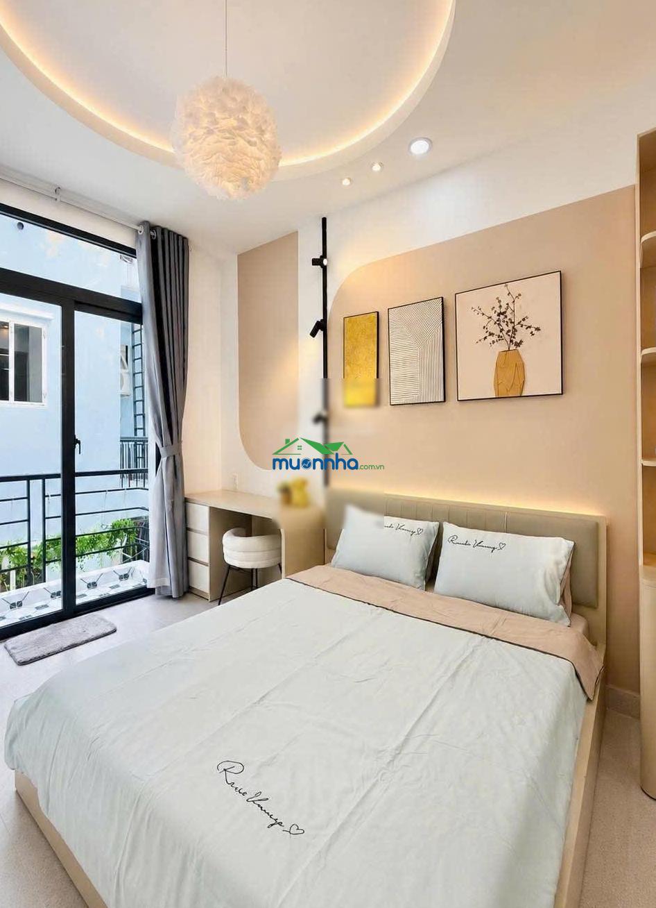 Hẻm xe hơi tới cửa - trung tâm phú nhuận - 4 tầng đúc - ở ngay
