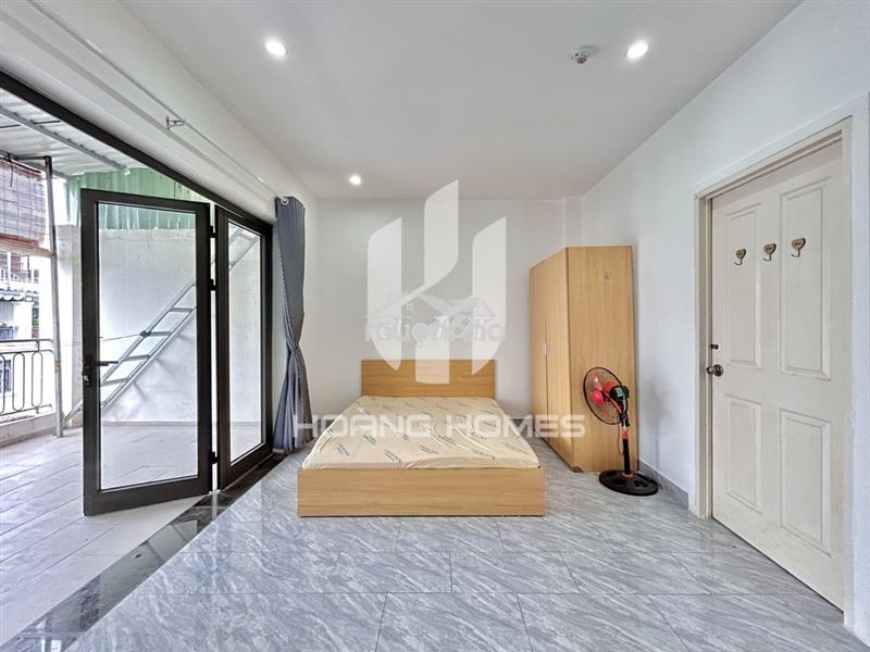 Cho thuê phòng ban công lớn, máy giặt riêng - lakeview city quận 2