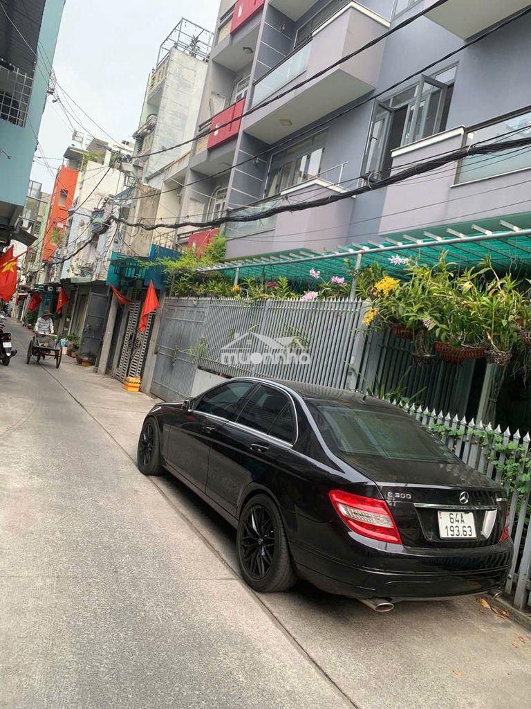 Hẽm xe hơi lạc long quân - gần công viên đầm sen