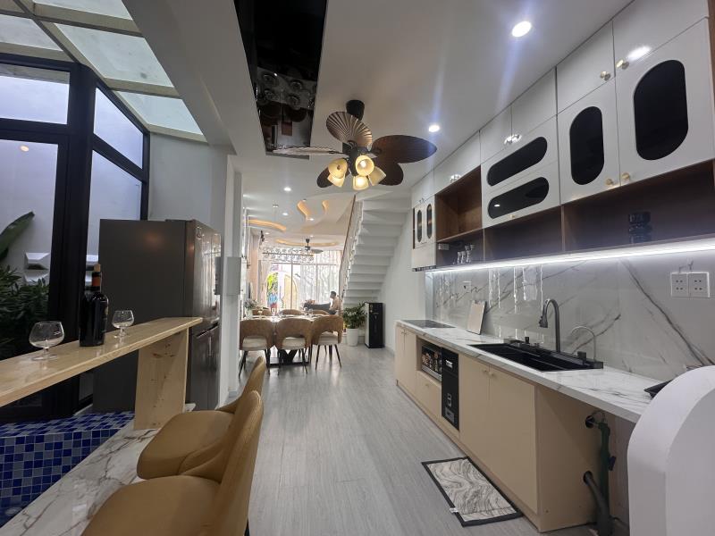 🏡 LUXURY 4-BEDROOM HOUSE WITH PRIVATE POOL FOR RENT – DA NANG CITY CENTER