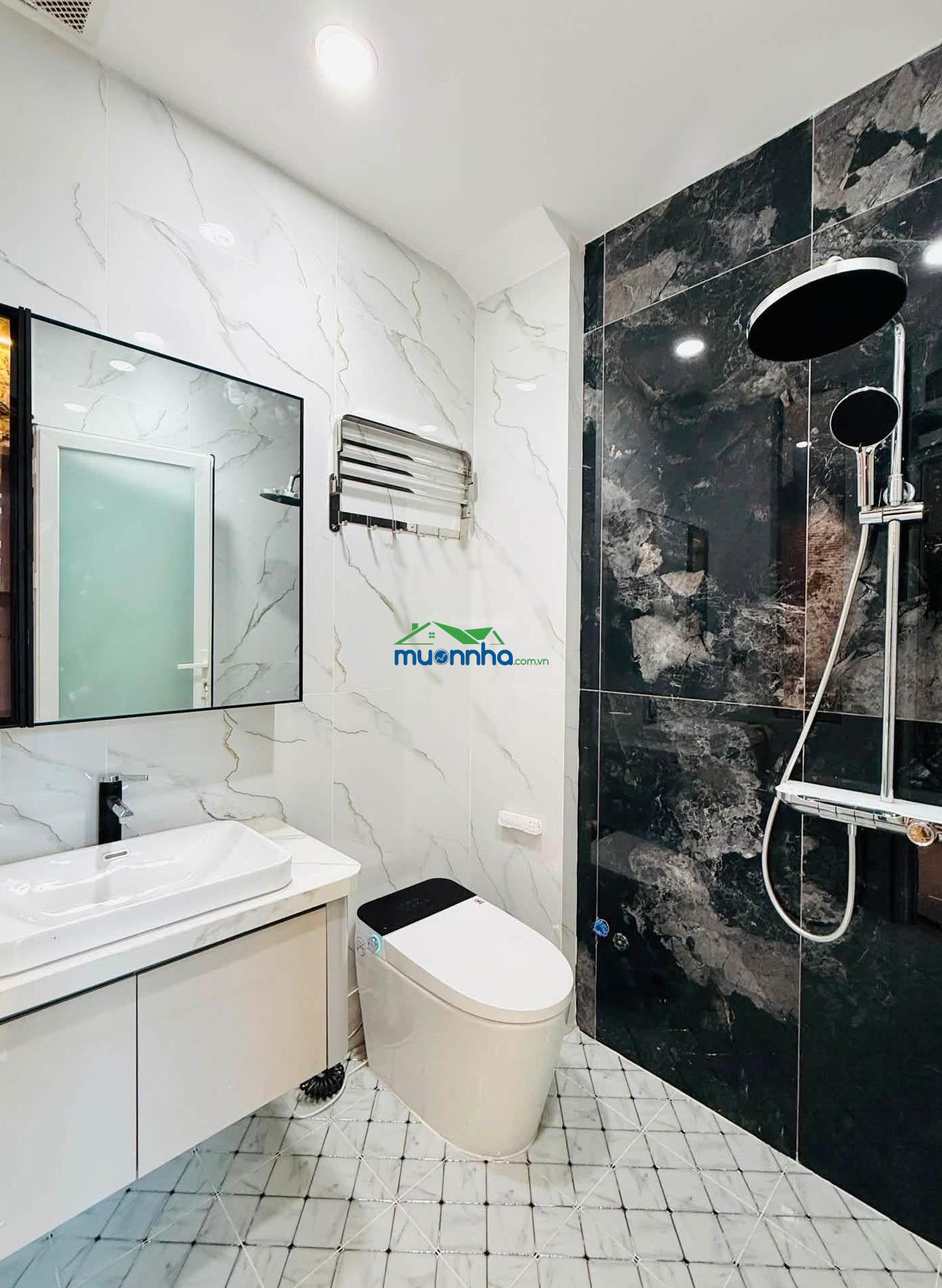 Tôi chủ nhà cần bán nhà nguyễn tri phương, p8, quận 10. dt 69m2. shr - 4