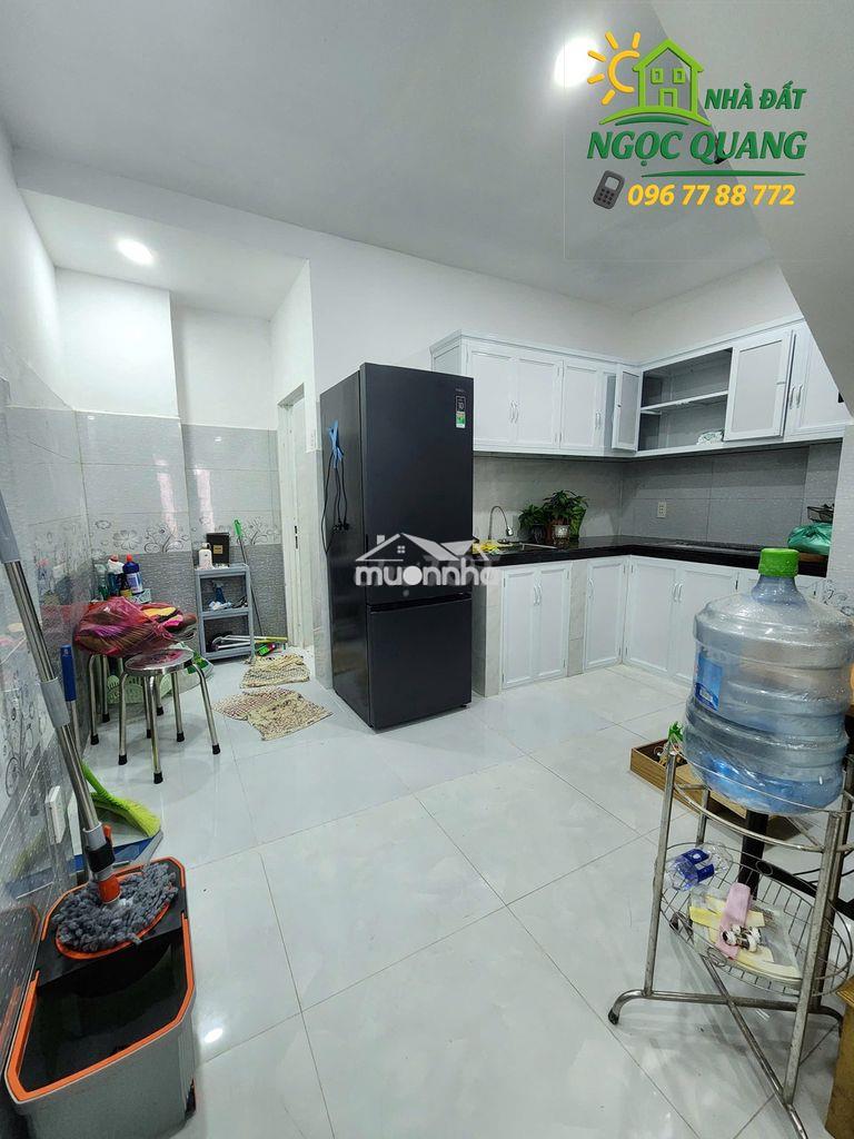 Nhà đường hiệp thành 45, ngay trường võ trường toản, hxh thông , 4pn