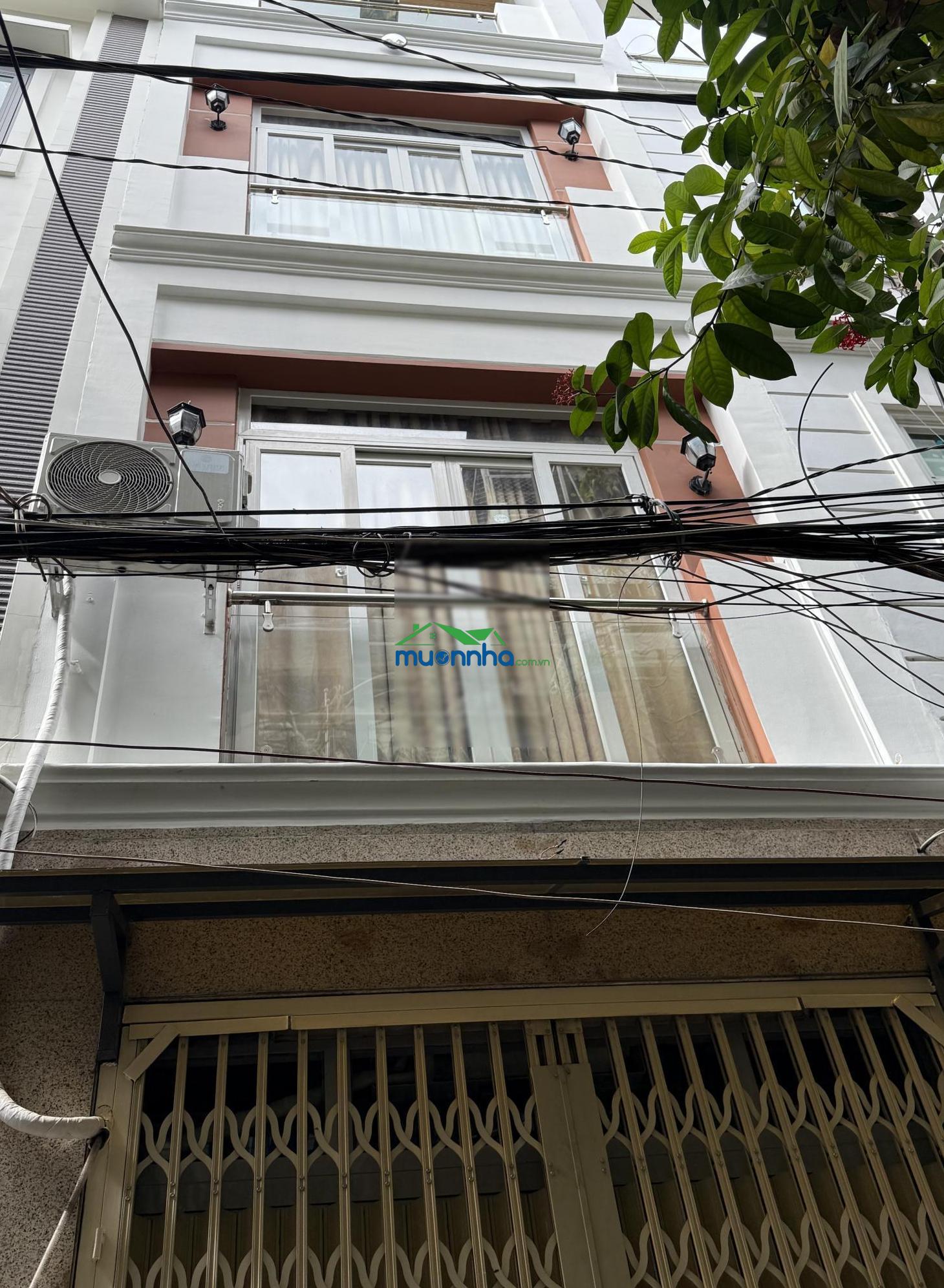 Bán nhà quận 10 bên trường đh kinh tế, hẻm 3m thông, dt30m2(3x10)-4 tầng btct -4pn - giá chỉ 5,5 tỷ - 3