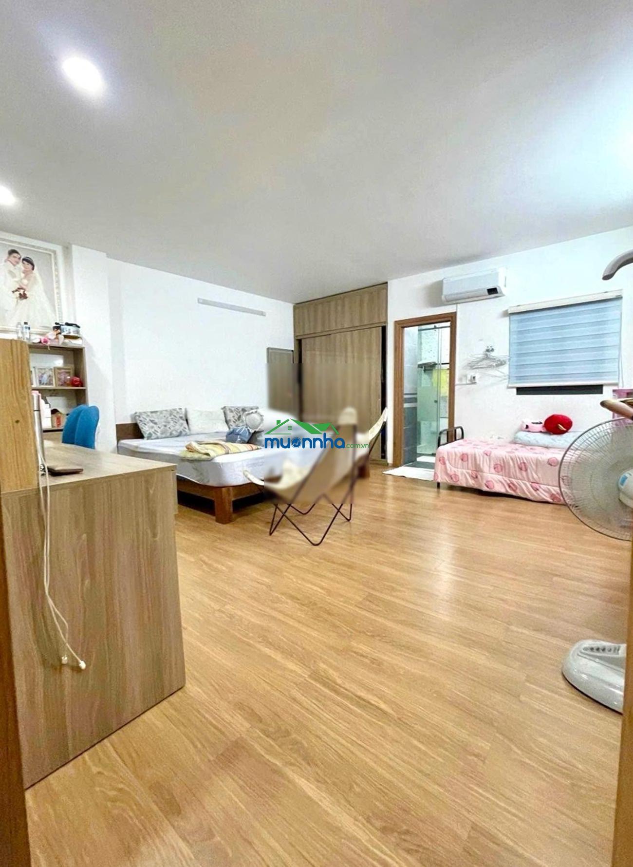Dt: 5,1mx19m cuối dương quảng hàm, p5, gv- 5 tầng- đường 10m- chủ vừa ở vừa cho thuê - giá 19 tỷ - 3