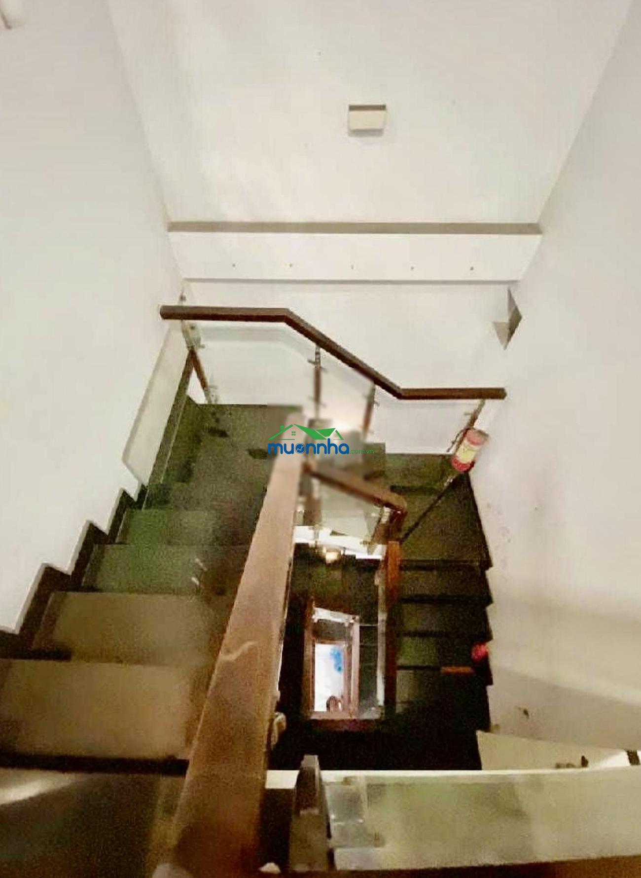 Nhà 4 tầng tân hương - hẻm 6m xe tải đổ cửa 90m2 chủ ngộp 9.x tỷ nhỏ thương lượng