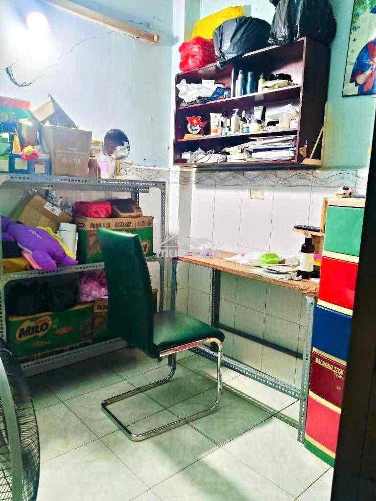 Bán nhà 34m2, ngang 3.6m chỉ 3.8t , gần mt xe hơi đ.đoàn văn bơ,. tđ. - 3