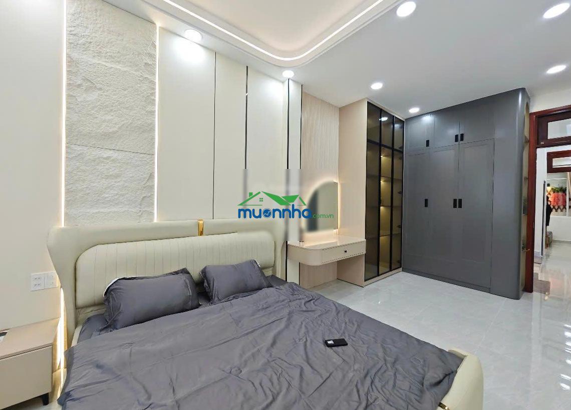 Bán nhà hẻm 449 sư vạn hạnh quận 10 (4x20m 5 tầng) tặng full nội thất 17.5 tỷ