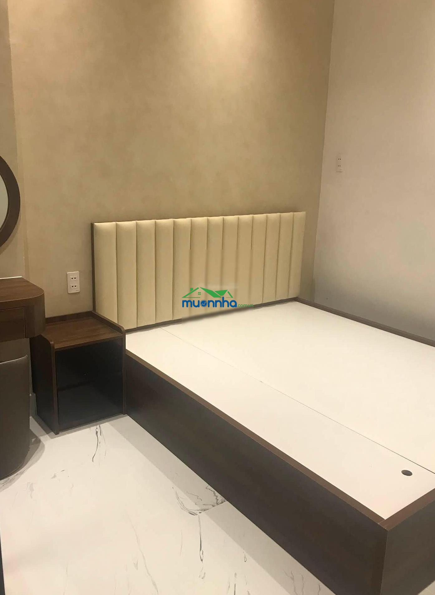 Bán nhà 2 tầng ngang 6m - sân đậu xe - cạnh siêu thị go nguyễn thị thập - quận 7