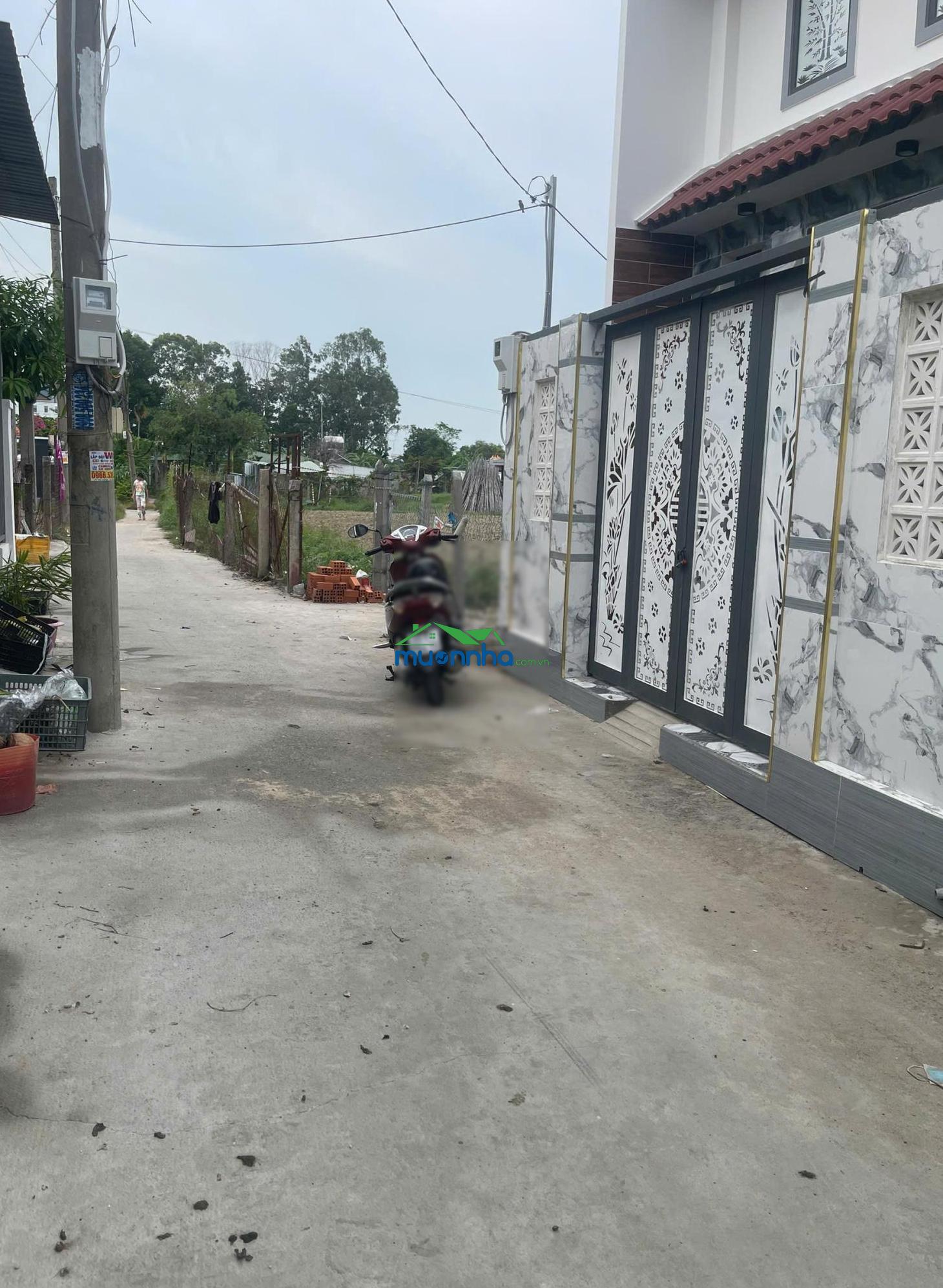 Bán nhà sổ hồng riêng 3 phòng ngủ, nhà mới xây đẹp, vuông vức, đường trước nhà 3,5m sau mở rộng 8m - 3