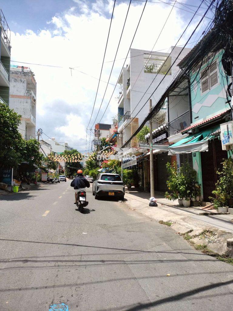 Bán nhà mặt tiền đường phan huy thực gần chợ tân quy dt:3,8x19 quận 7