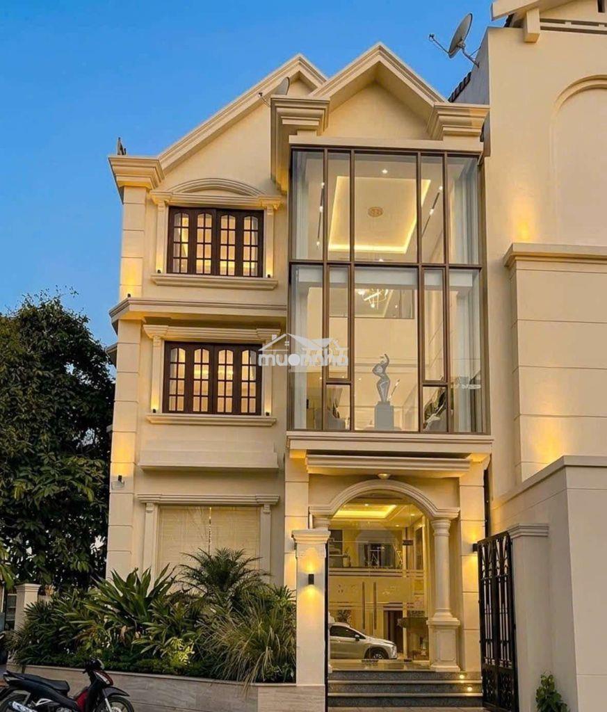 Góc 2 mặt tiền đường hoa lan và phan xích long - 2