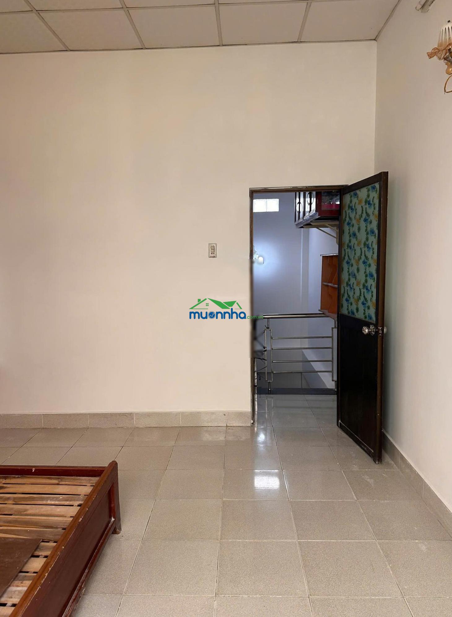 Cần bán nhà đường làng tăng phú 1 trệt, 1 lầu 35m2 giá 3.4 tỷ đường xe hơi tới đầu hẻm