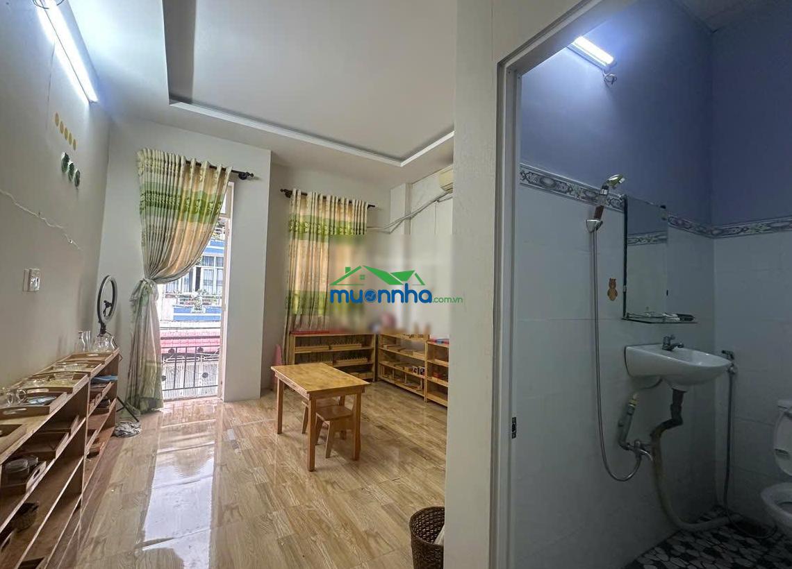 Nhà 4x17,8m, 1 lầu, 2pn, hẻm 6m đường bến phú định, p.16, q.8