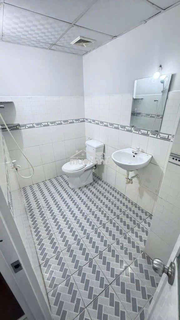 Bán căn hộ lê thành tân tạo, đường hồ văn long, bình tân giá 770tr . - 2