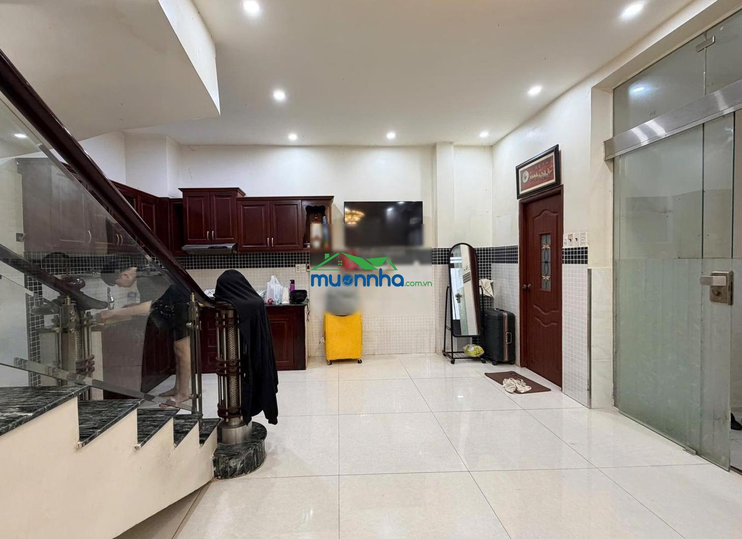 Bán nr 4pn, 4wc tại 27/40/16 huỳnh tịnh của, p. 4, q. 3, 7,5 tỷ vnd, 40m2 - 4