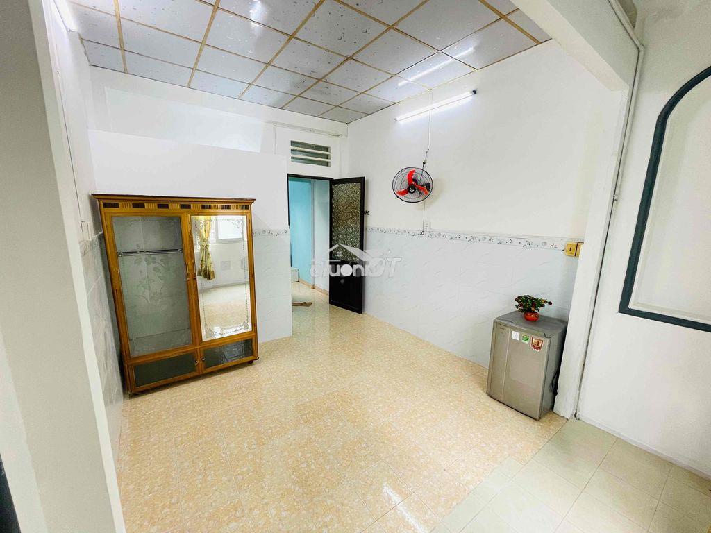 Phòng trọ cho thuê q8 âu dương lân - 18m2 - đầy đủ tiện nghi - 3