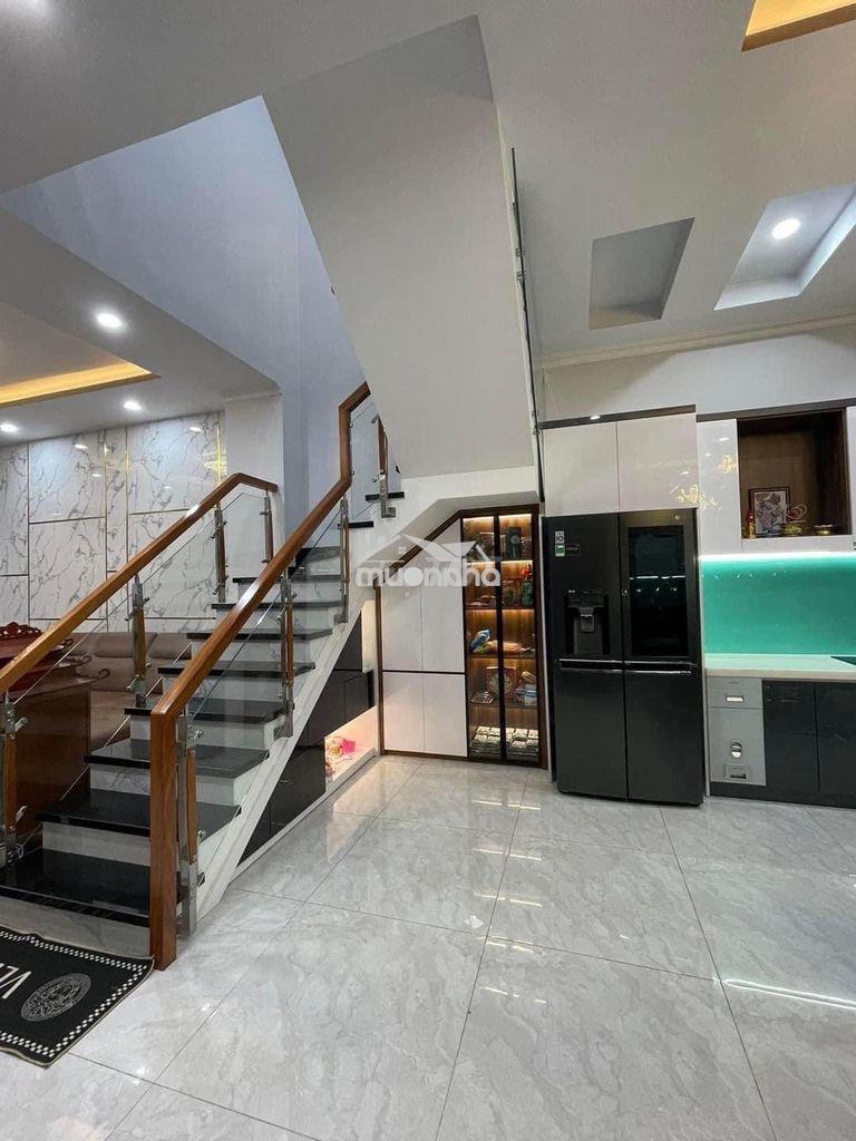 Ngay bửu long nhà xây cho con trai ở giờ chuyển công tác nên bán gấp - 3