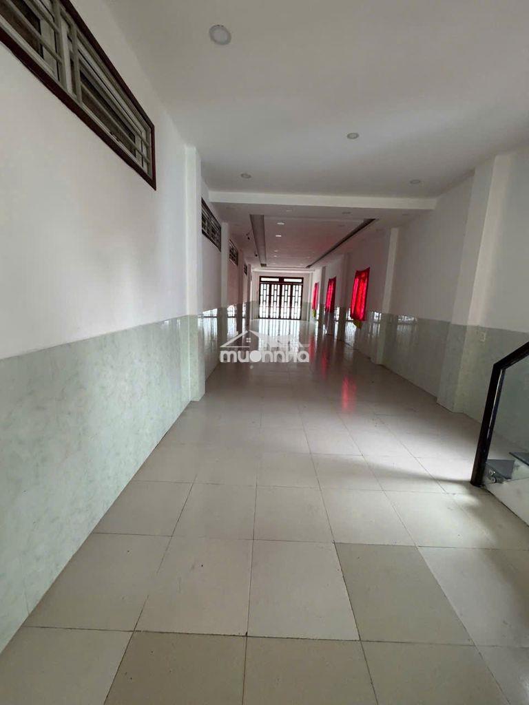 Cho thuê nhà hxt bàu cát 1trệt 4 lầu.hơn500m2.cho kd nhiều nghành,chdv
