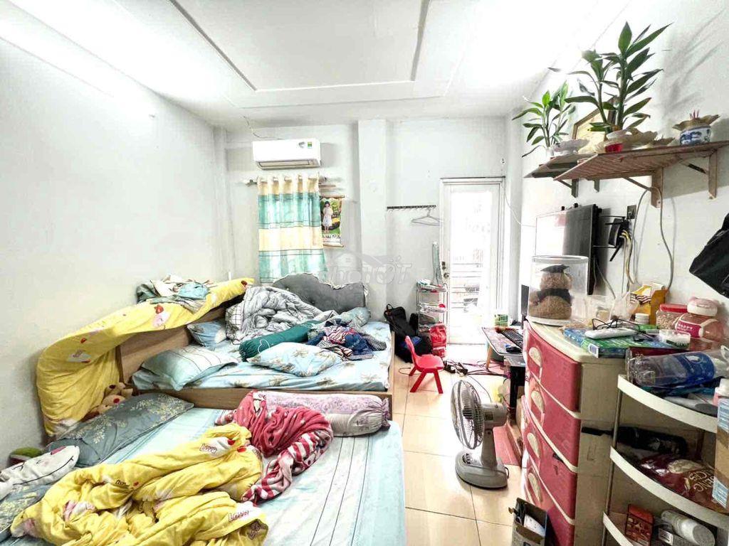 Ngay vincom quang trung - 4,3 x 8m - 2 tầng - khu dân trí - 3