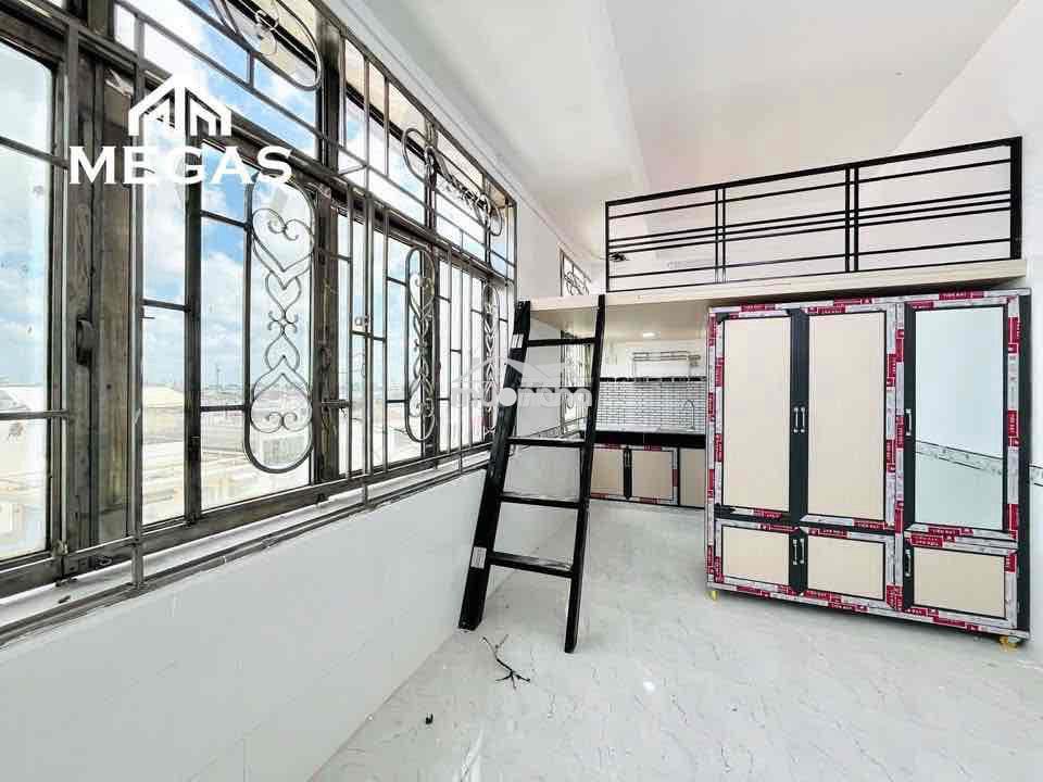 Đh mở - 4tr - gác cao - thang máy - 2