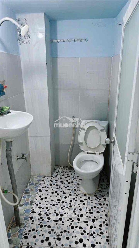 Cho thuê nhà mặt tiền nhánh thới an 11 q12 106m 1lầu 6,5tr thương luon - 4