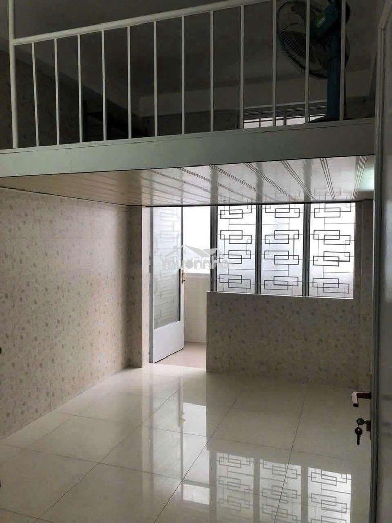 Cho thuê  tầng 1 phạm ngũ lão  .thông ra phố đi  bộ bùi viện  q1. - 3