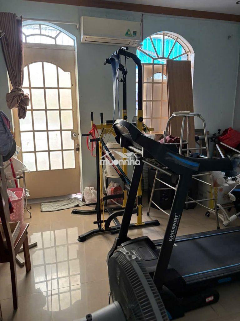 Cho thuê nhà hẻm 7 m thông cách mt gò dầu 30 m : 4 x 13 đúc 3 tấm - 2