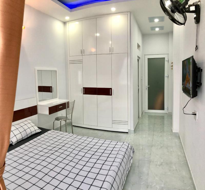 Phòng mới, full nội thất, an ninh. gần sân bay, cv gia định - 2