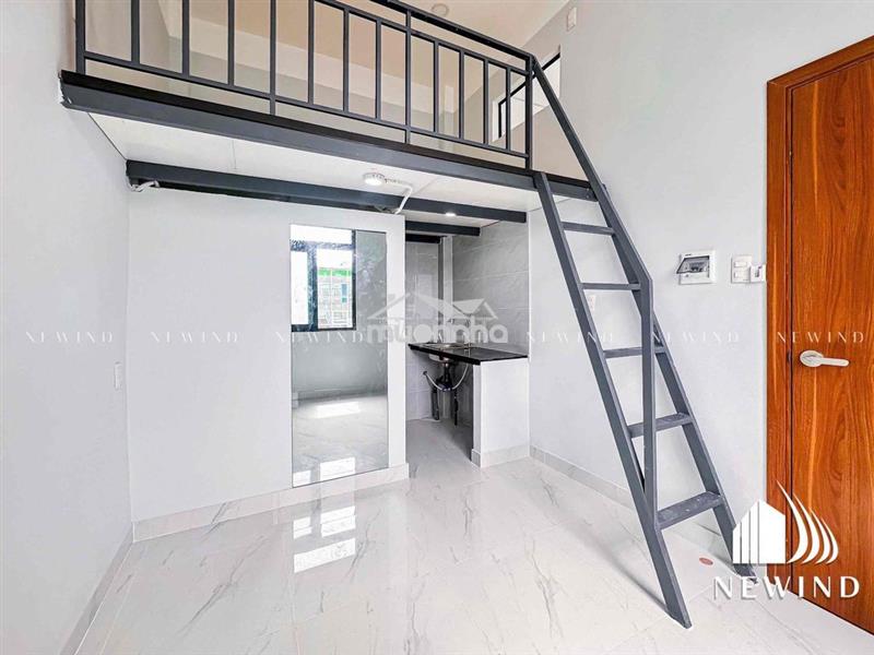 Cho thuê căn hộ duplex có cửa sổ to ngay trung tâm q7