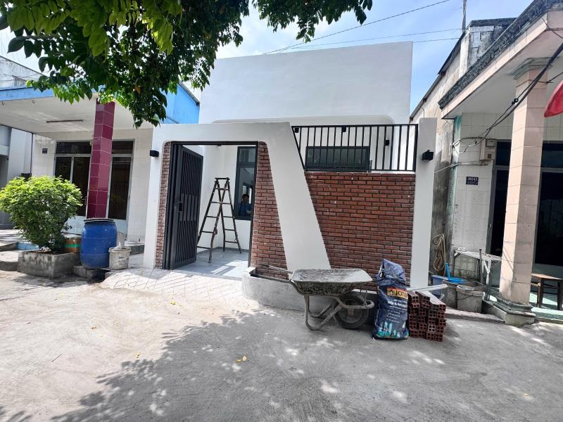 Nhà nguyên căn ngay lê văn việt 2pn 2wc rộng 100m2