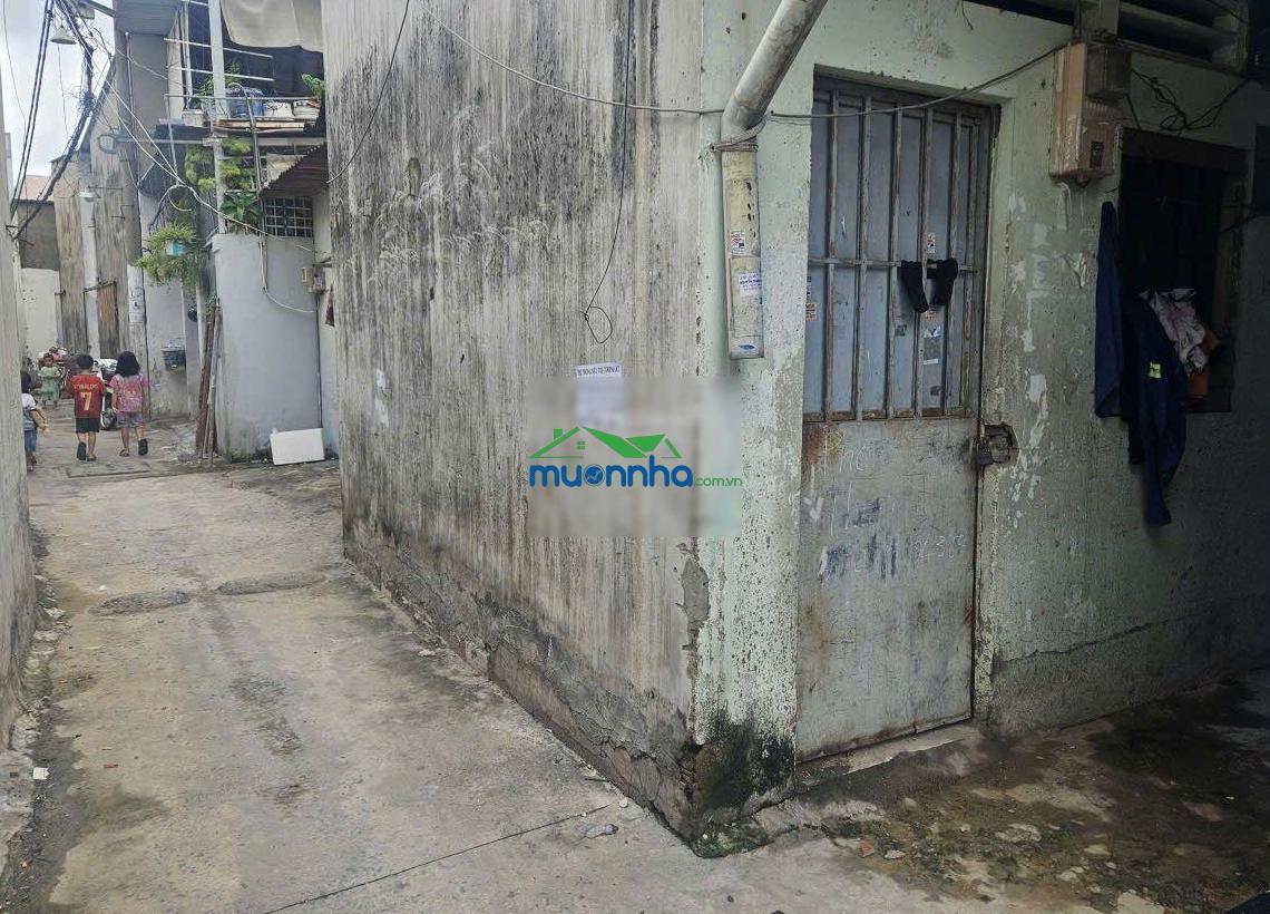 Giảm mạnh hơn 500tr bán nhà nát đường nguyễn văn quá q12 diện tích: 5,2 x 14 chỉ hơn 3ty - 3