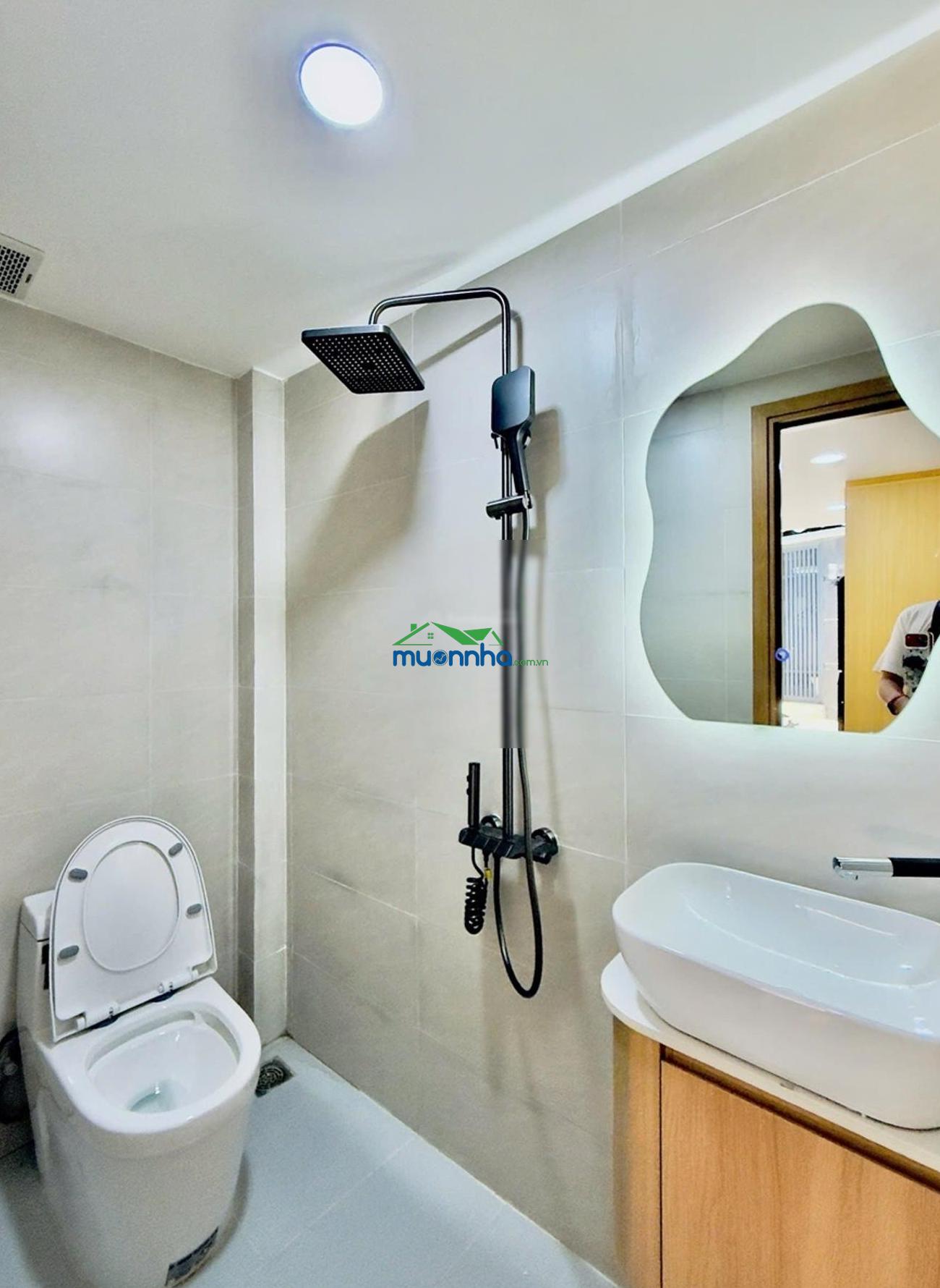 Nhà đẹp 3 tầng - xô viết nghệ tĩnh - bình thạnh - hẻm an ninh - chỉ 3.x t.i, tl. - 3