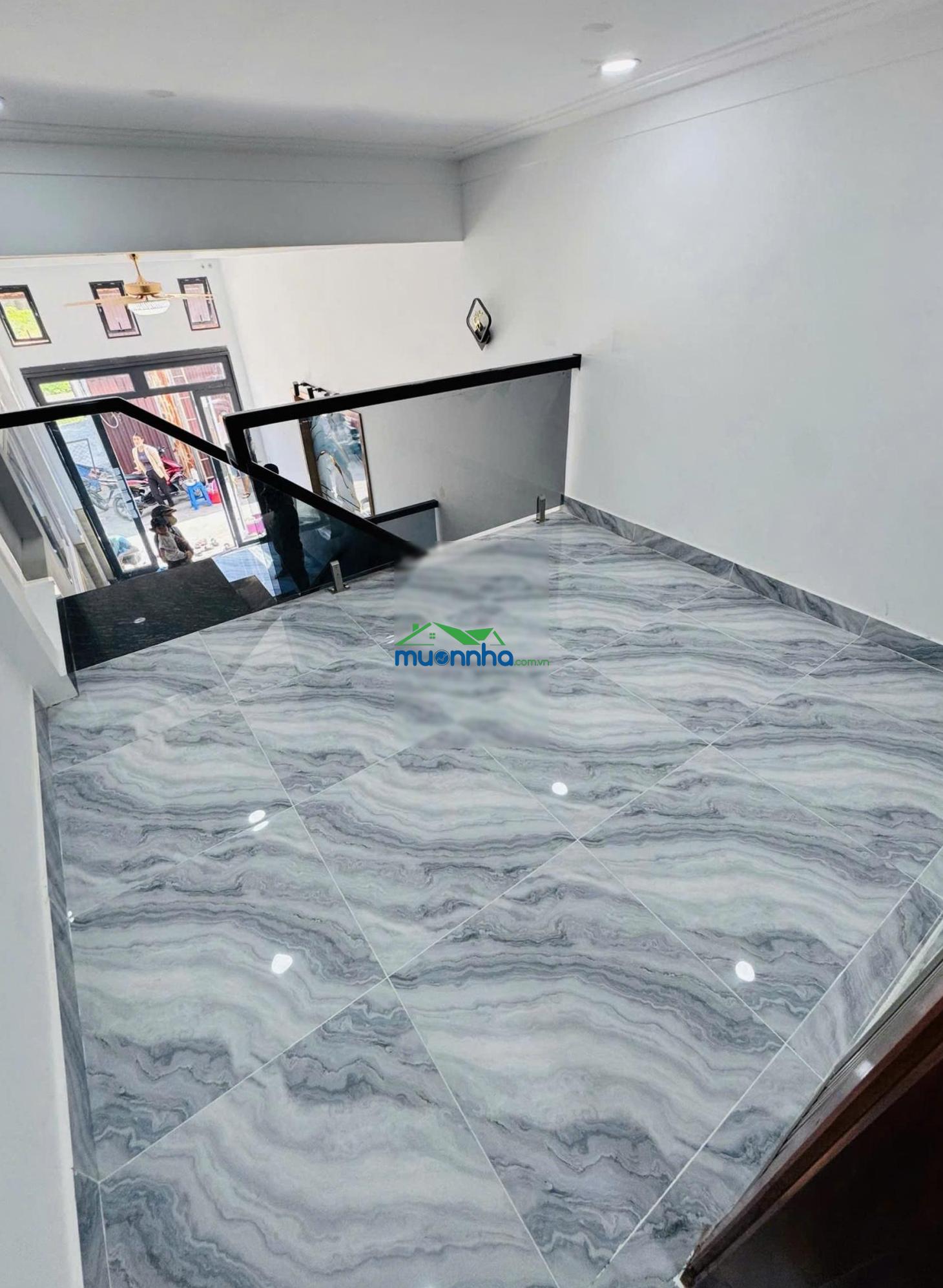 Nhà mới xây ngay lẩu bò tèo vào 50m, giá 1 tỷ 4 - Ảnh 3