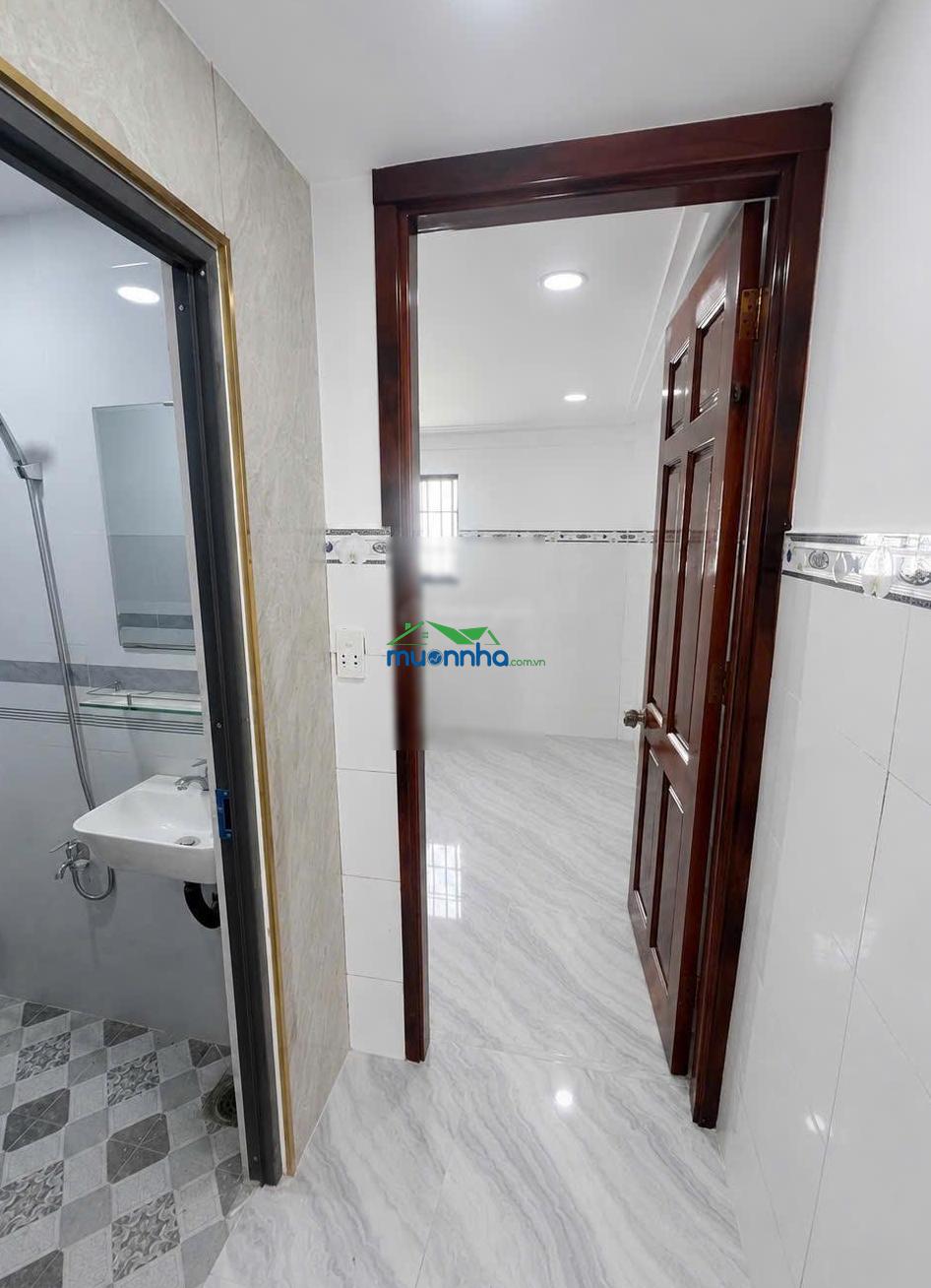 Nhà mới xây ngay lẩu bò tèo vào 50m, giá 1 tỷ 4 - Ảnh 2