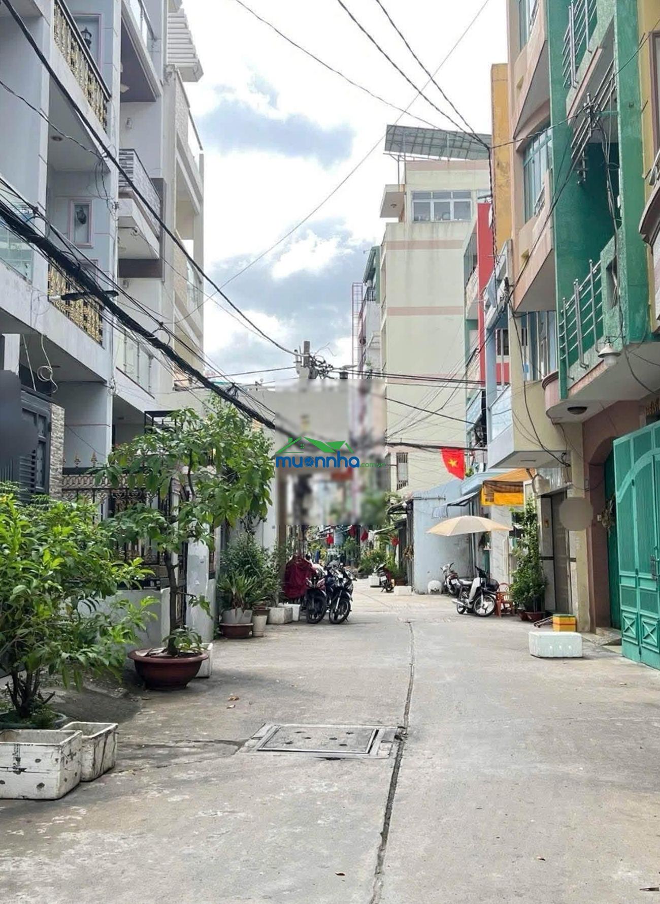Bán nhà lạc long quân 4 x 8m, 6,980 tỷ. nhà mới ở ngay, kết cấu 5 tầng + nhà có 3pn rộng - 4
