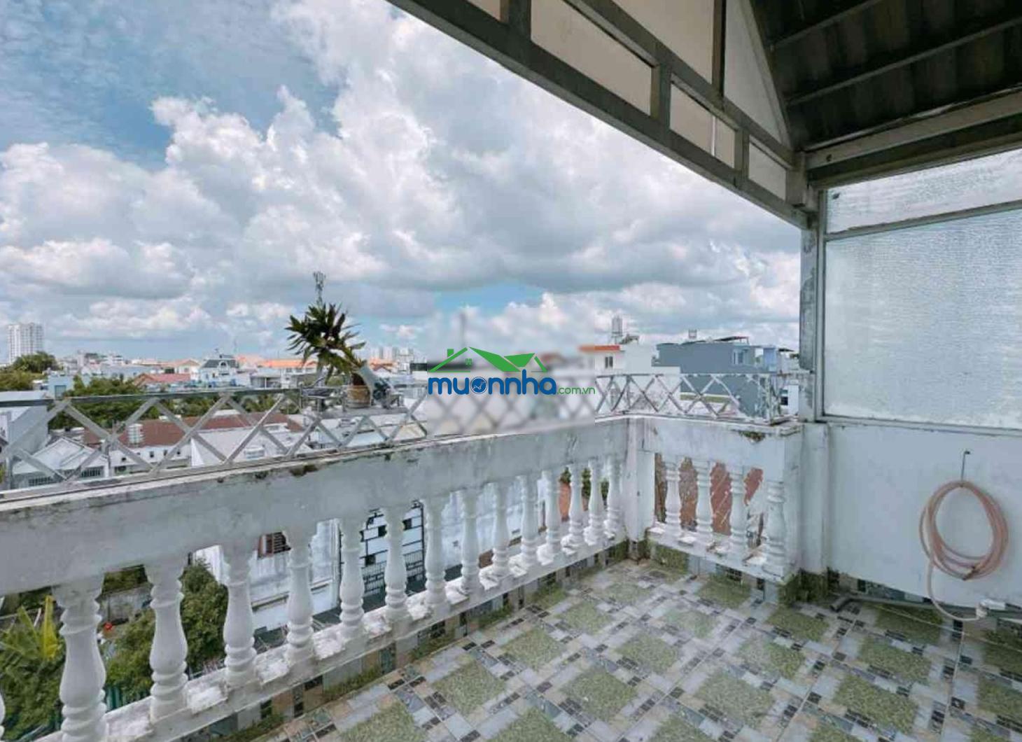 Nhà 4 tầng hẻm xe hơi tránh nhau sát phú mỹ hưng chỉ 6 tỷ 3 thương lượng