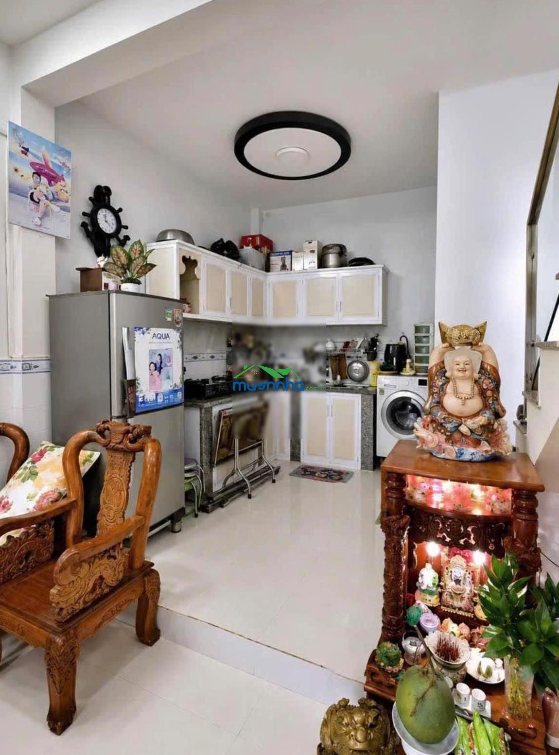 Bán gấp - gần bưu điện bình chánh - 900tr