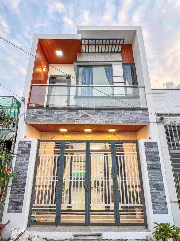 Nhà mới xây cần bán gấp trong tháng vì kẹt tiền