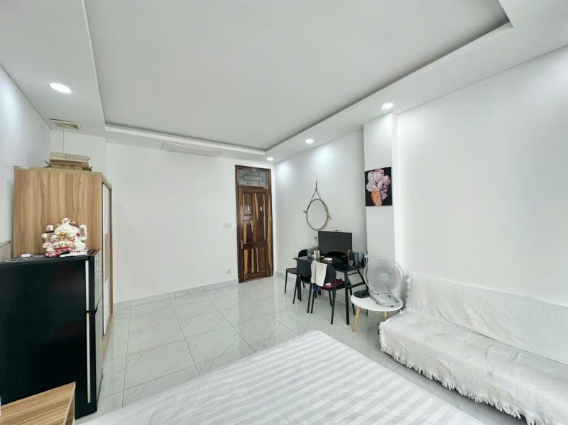 Cho thuê căn hộ ban công full nội thất đường lê văn sỹ - 3