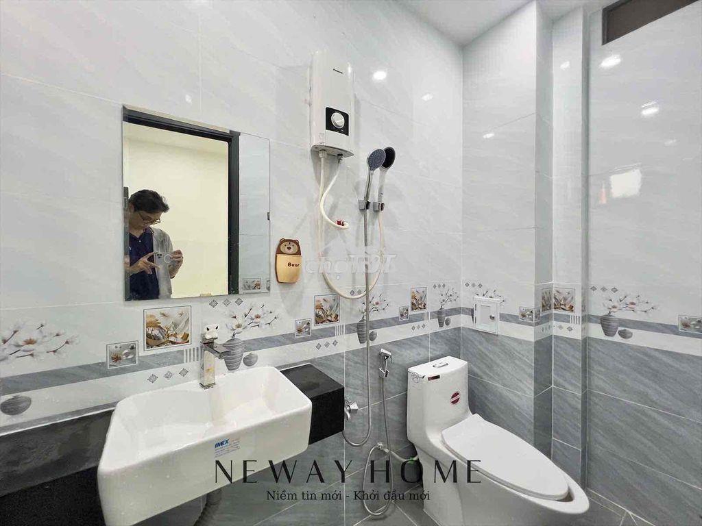 Trống sẵn phòng có cửa sổ thoáng mát còn mới như ảnh gần cầu chữ y - 4