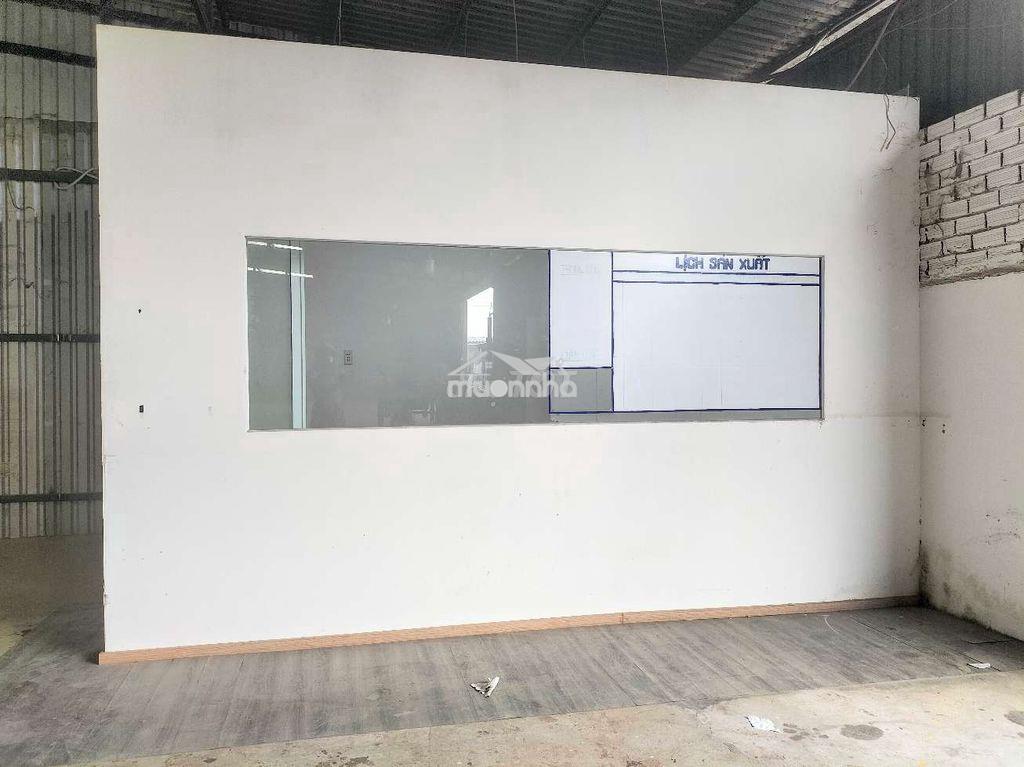 Xưởng 400m2 , có văn phòng - xa dân - 4