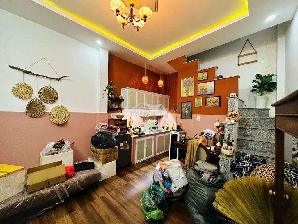 Nhà nhỏ có võ, sổ riêng, 2 tỷ 090tr, 6 x 4 trệt lầu - 3