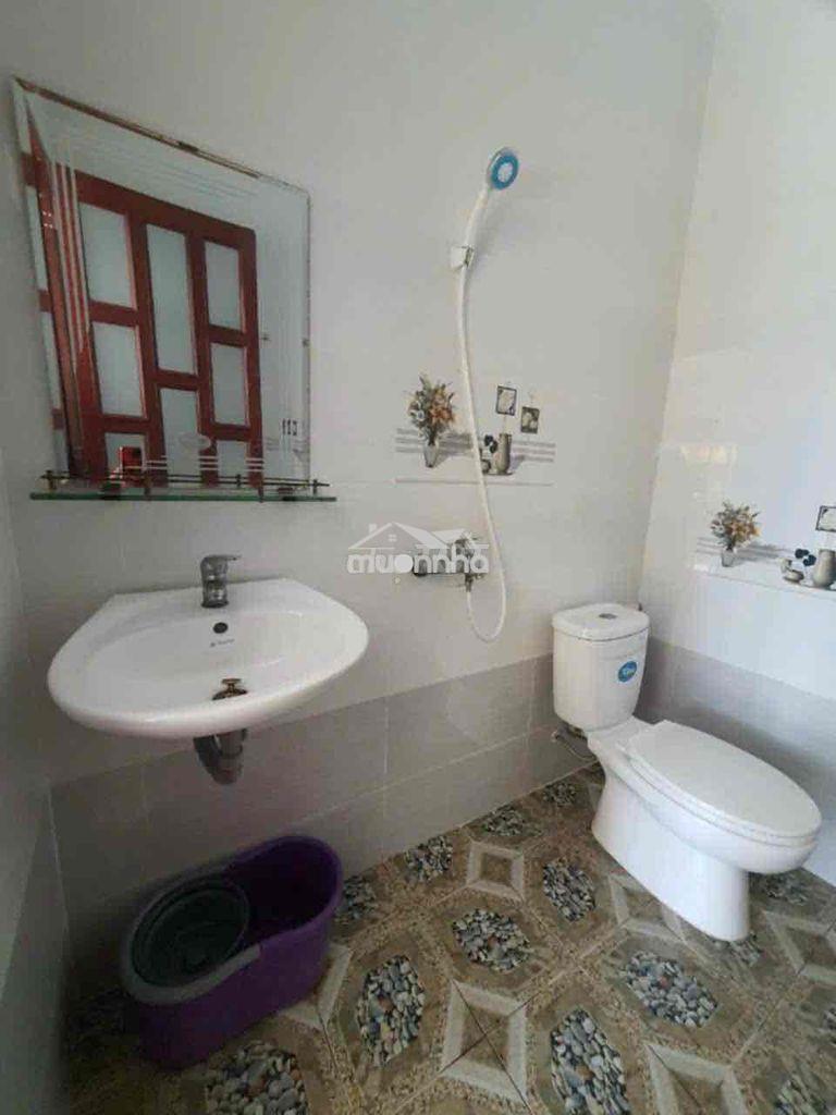 Phòng 35m2 ban công riêng, toilet riêng - 3